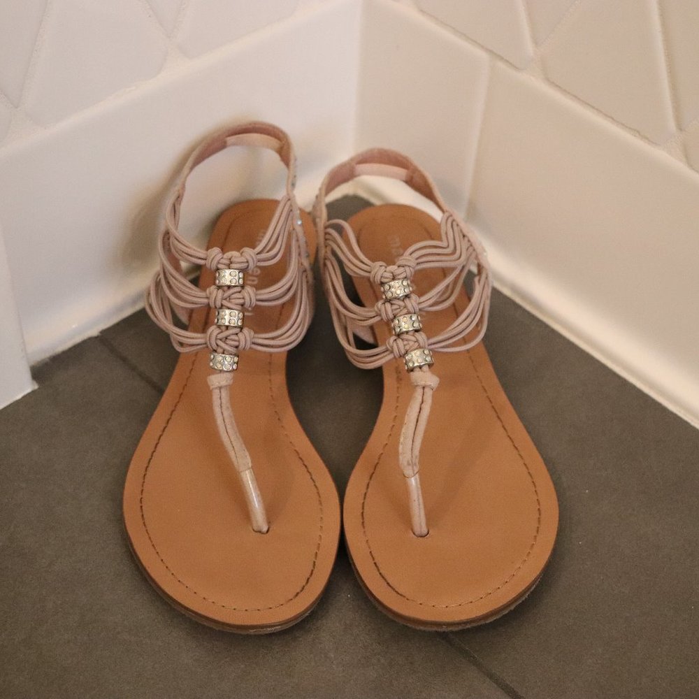 Sandals - Picture 2 of 4